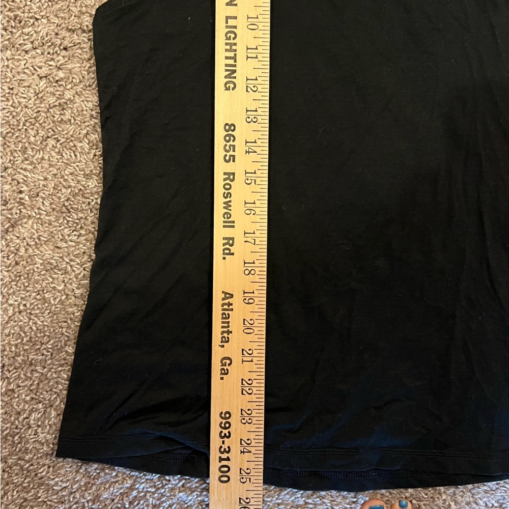 Vuori Black Racerback Tank Top - Picture 9 of 9